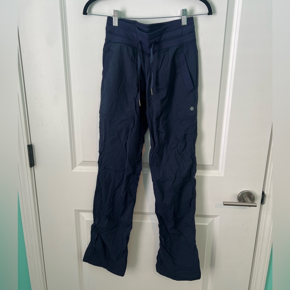 Lululemon Studio Pant III (Regular) in Deep Indigo size 2 | Straight Leg Pant